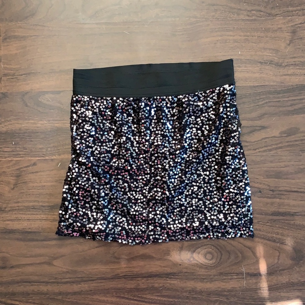 ✨2 for $10 ✨ Sequence Mini Skirt